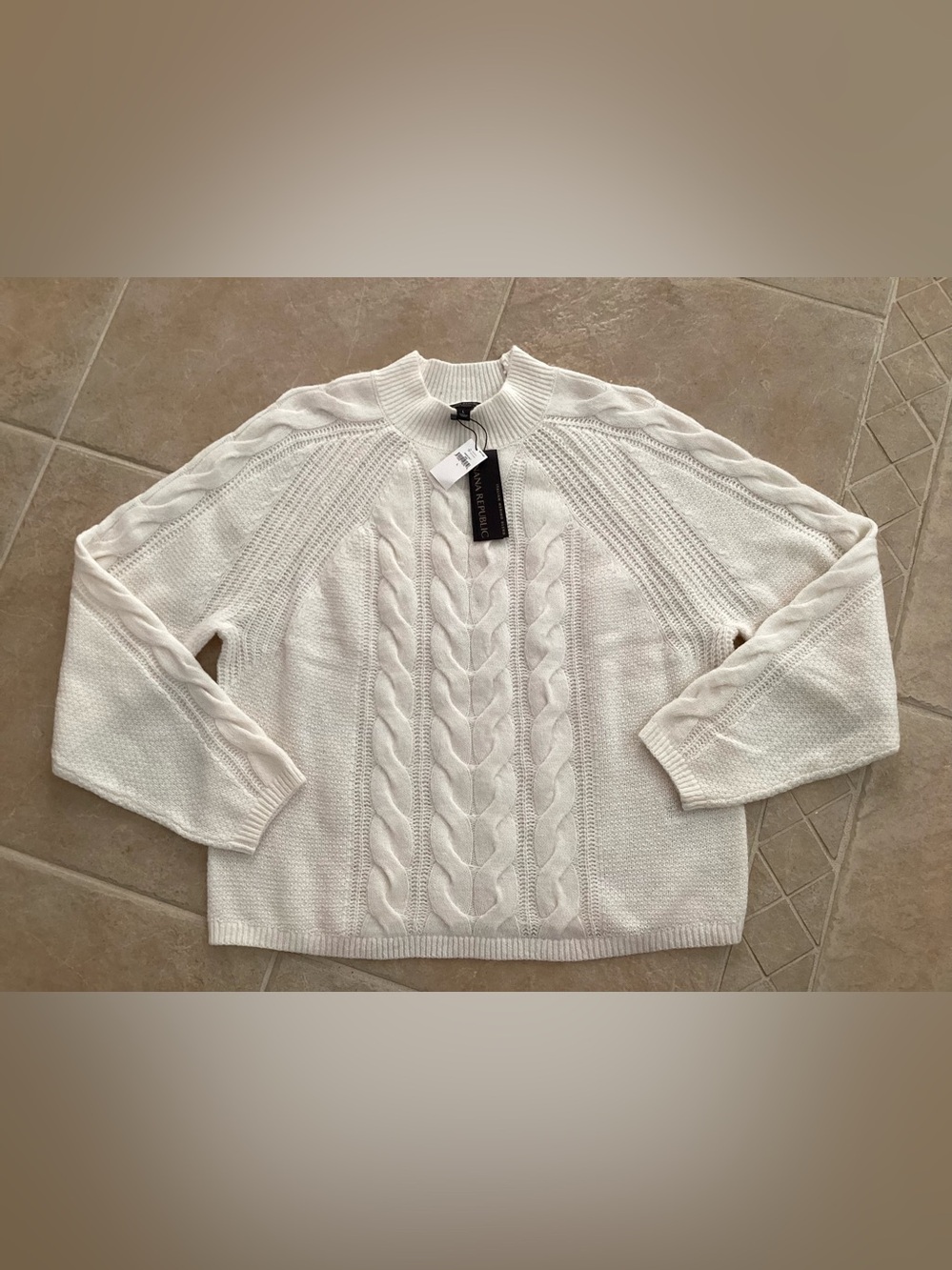 NWT Banana Republic Italian Merino Wool Cable Knit Sweater Ivory Large